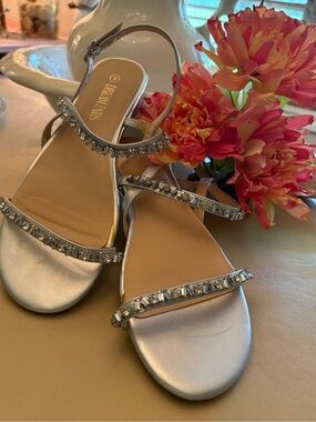 Dream Pairs Silver Crystal-Strap Flat Sandals